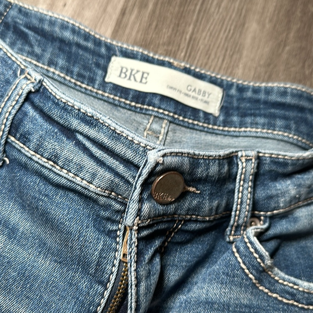 BKE Gabby Curvy High Rise Flare Jeans - 30 - Picture 7 of 8